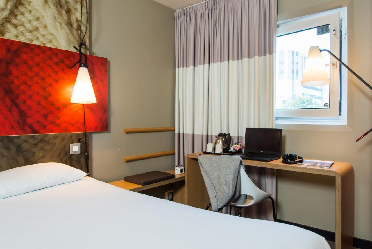 Hotel ibis Birmingham Bordesley Exterior foto