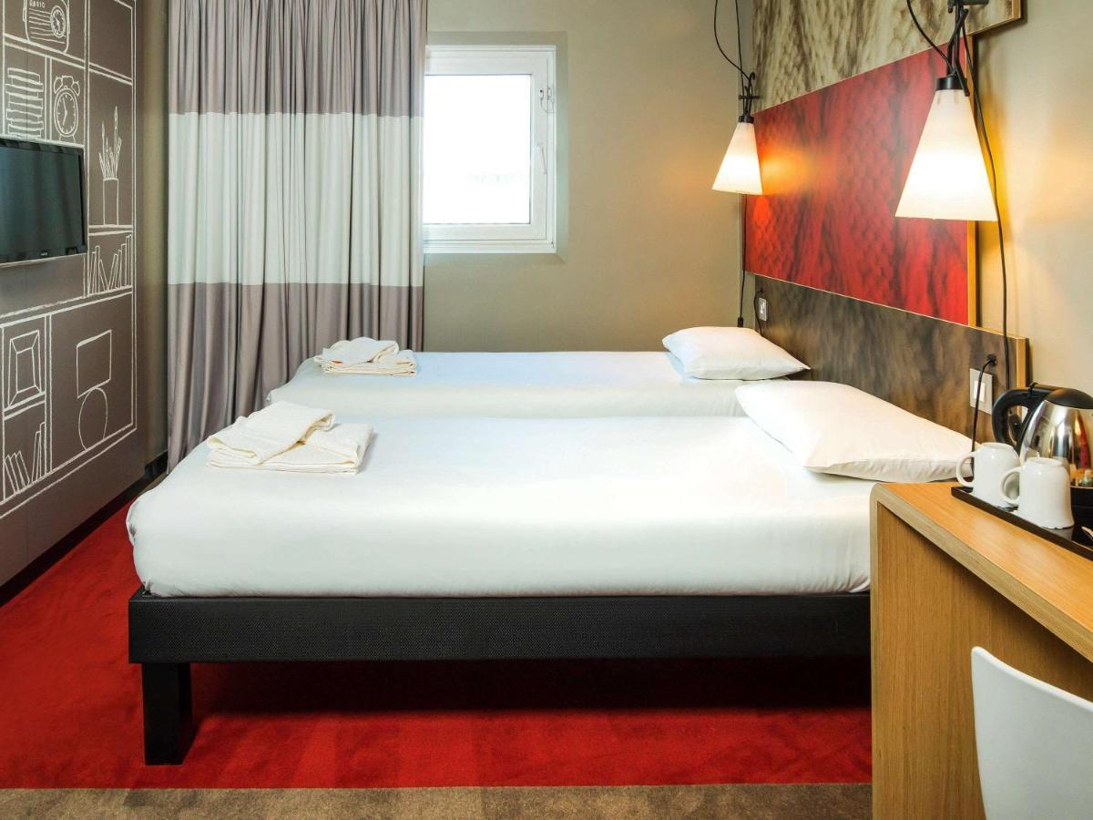 Hotel ibis Birmingham Bordesley Exterior foto
