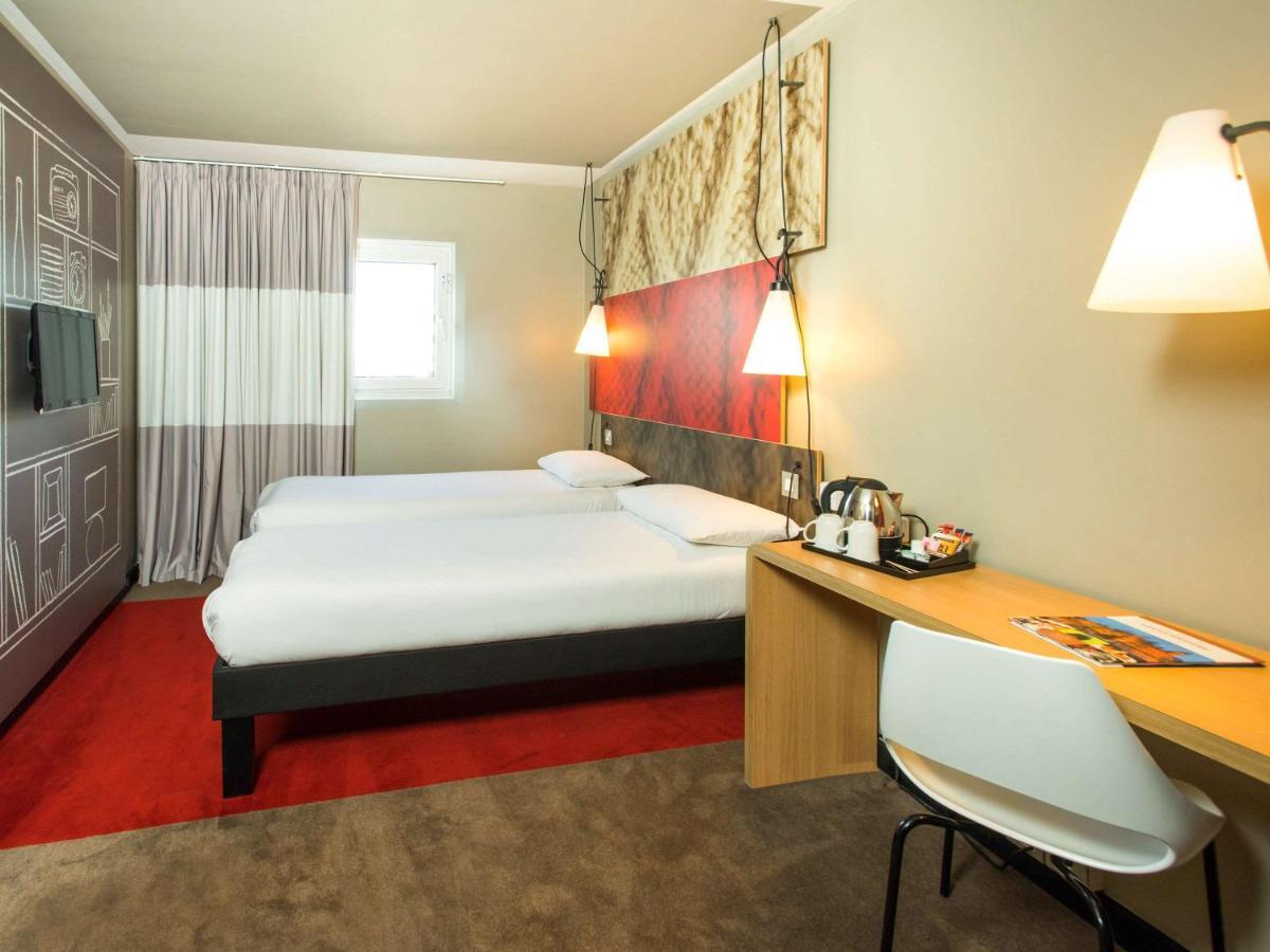Hotel ibis Birmingham Bordesley Exterior foto